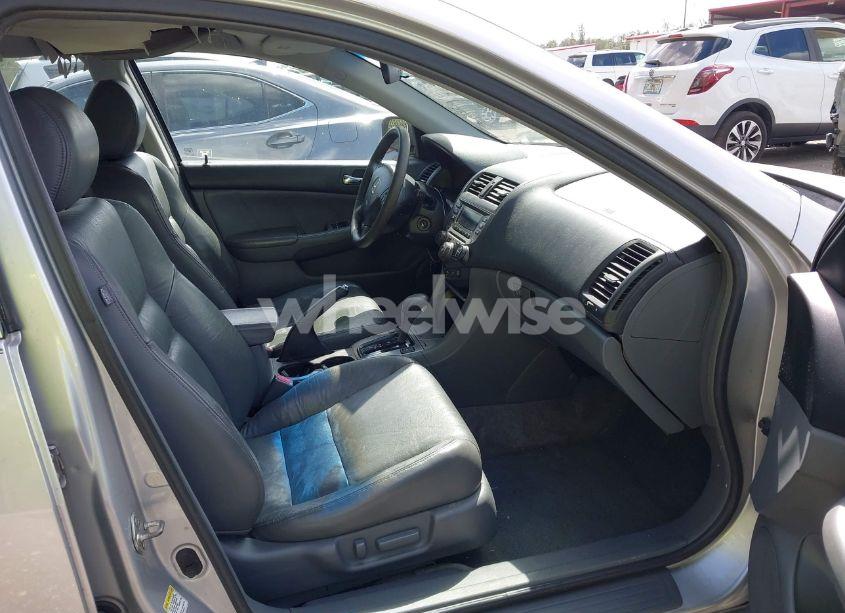 Photo 5 of 2007 Honda Accord 3.0 EX (VIN 1HGCM66517A013692)
