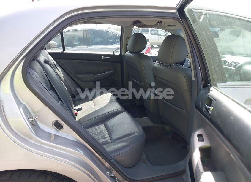 Photo 8 of 2007 Honda Accord 3.0 EX (VIN 1HGCM66517A013692)