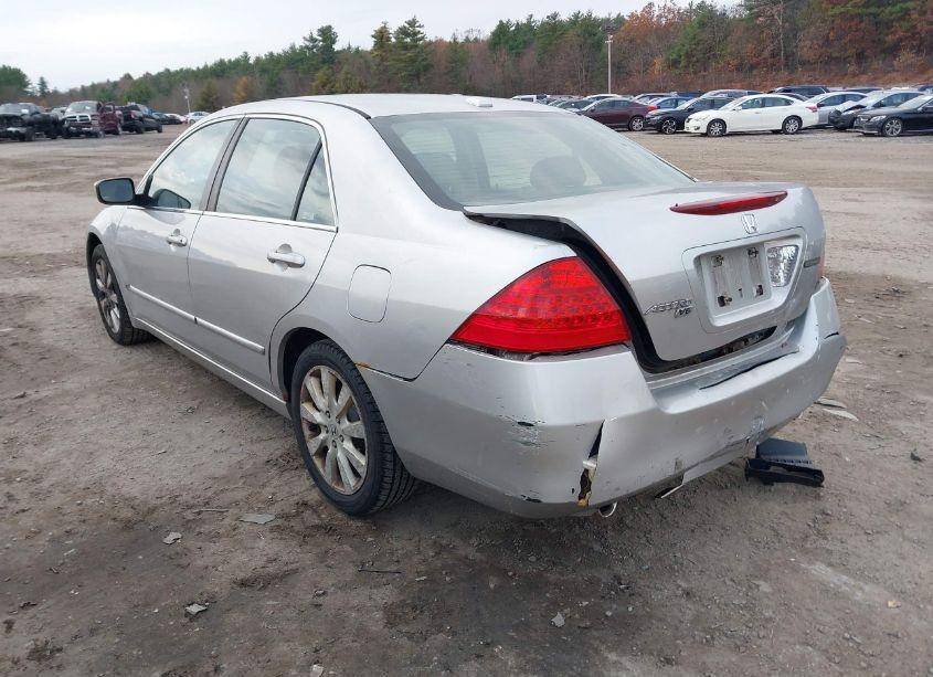 Photo 3 of 2007 Honda Accord 3.0 EX (VIN 1HGCM66517A051858)