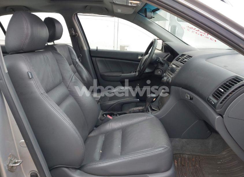 Photo 5 of 2007 Honda Accord 3.0 EX (VIN 1HGCM66517A059698)
