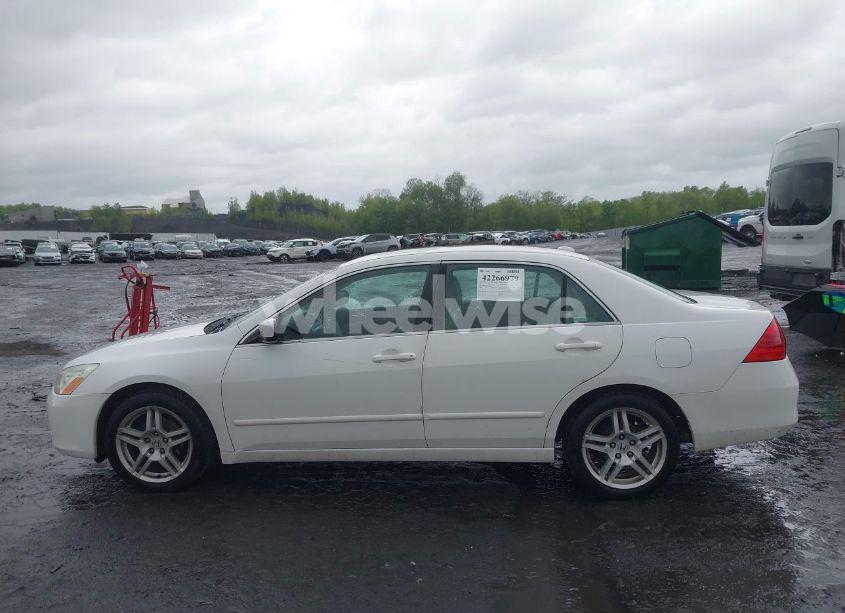Photo 14 of 2007 Honda Accord 3.0 EX (VIN 1HGCM66517A062522)