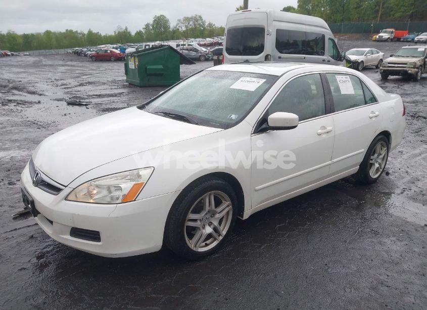 Photo 2 of 2007 Honda Accord 3.0 EX (VIN 1HGCM66517A062522)