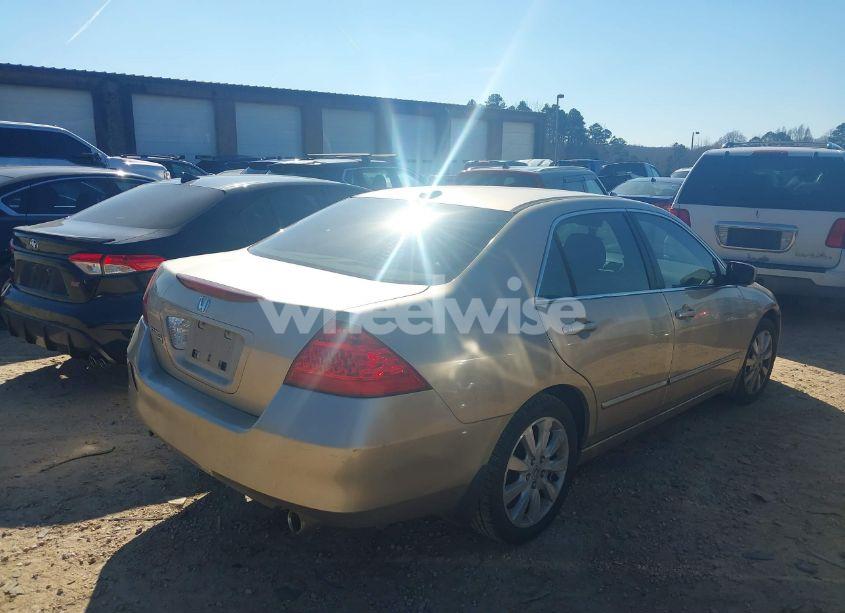 Photo 4 of 2007 Honda Accord 3.0 EX (VIN 1HGCM66517A084939)
