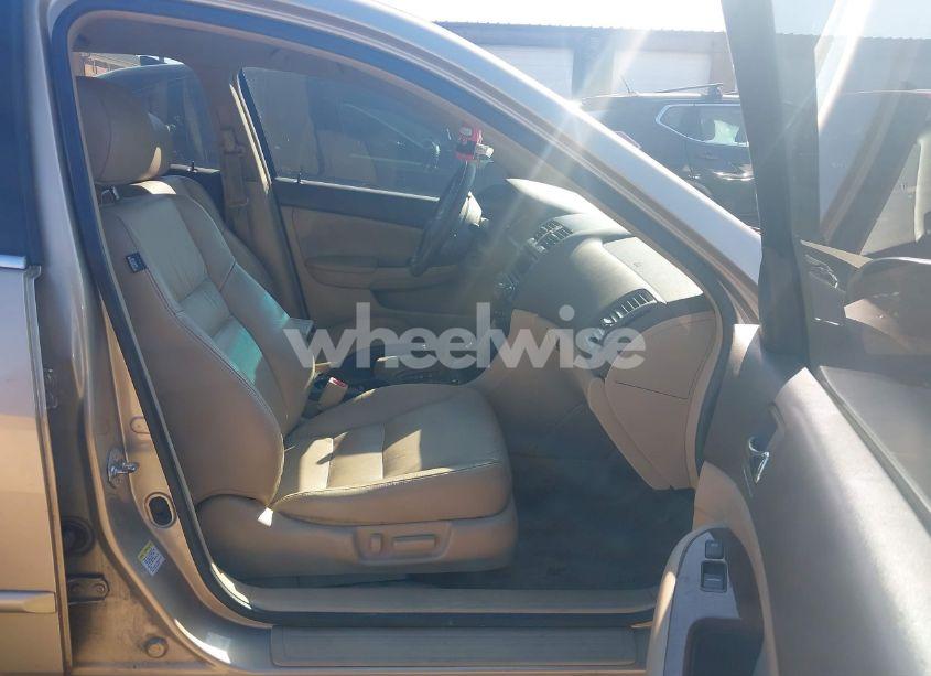 Photo 5 of 2007 Honda Accord 3.0 EX (VIN 1HGCM66517A084939)