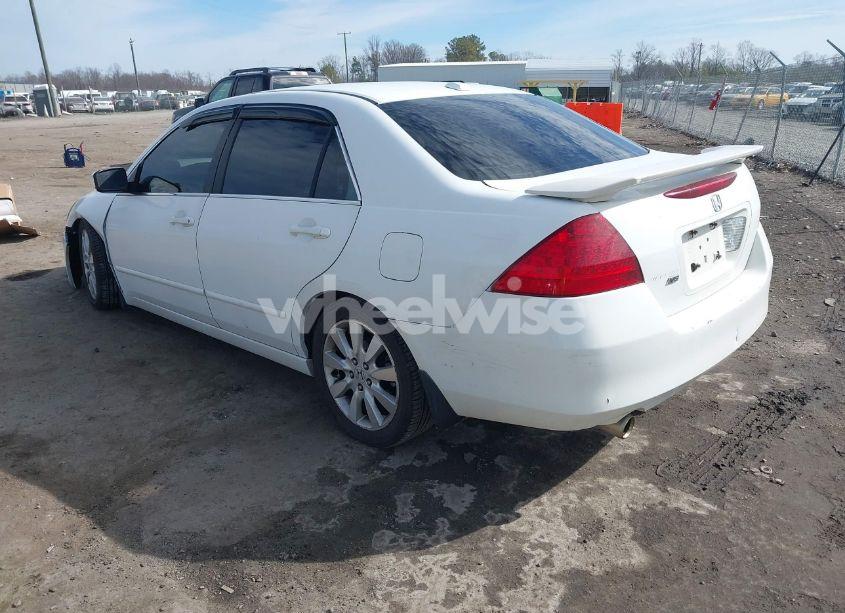 Photo 3 of 2007 Honda Accord 3.0 EX (VIN 1HGCM66517A101089)