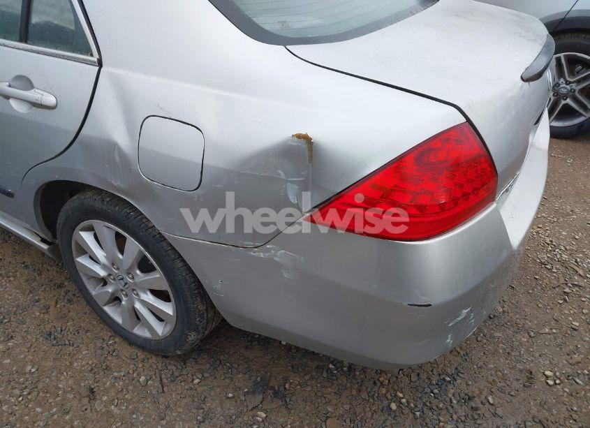 Photo 12 of 2007 Honda Accord 3.0 EX (VIN 1HGCM66517A101979)