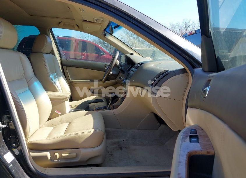 Photo 5 of 2003 Honda Accord 3.0 EX (VIN 1HGCM66523A018832)