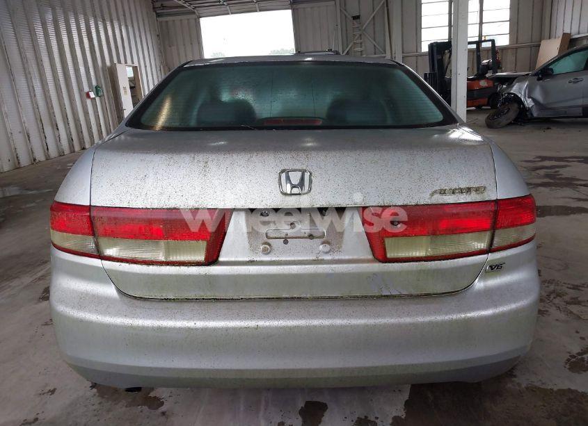 Photo 16 of 2003 Honda Accord 3.0 EX (VIN 1HGCM66523A021844)