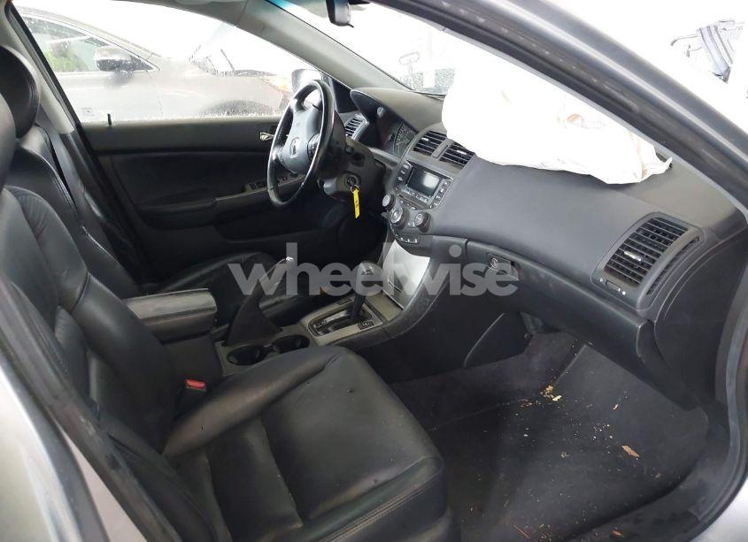 Photo 5 of 2003 Honda Accord 3.0 EX (VIN 1HGCM66523A021844)