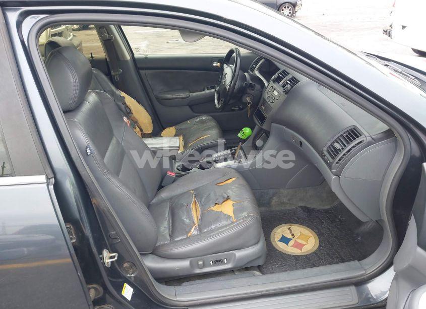 Photo 5 of 2003 Honda Accord 3.0 EX (VIN 1HGCM66523A038580)