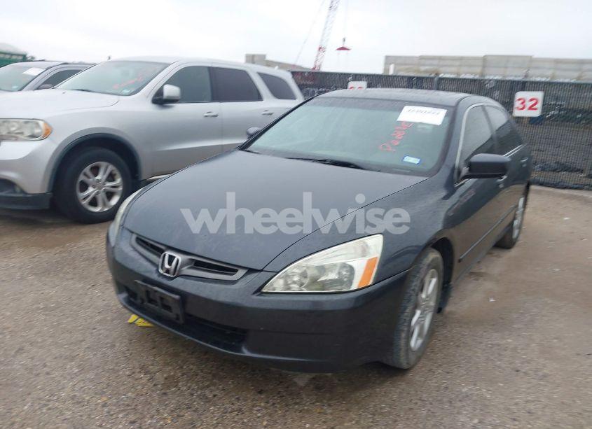 Photo 2 of 2003 Honda Accord 3.0 EX (VIN 1HGCM66523A051717)