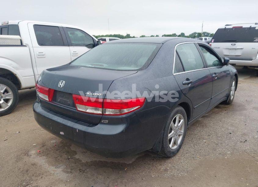 Photo 4 of 2003 Honda Accord 3.0 EX (VIN 1HGCM66523A051717)