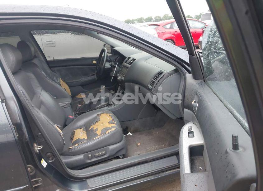 Photo 5 of 2003 Honda Accord 3.0 EX (VIN 1HGCM66523A051717)