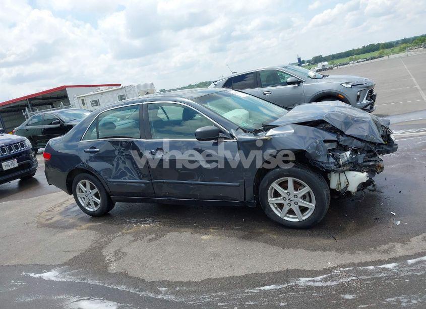 Photo 14 of 2003 Honda Accord 3.0 EX (VIN 1HGCM66523A057954)