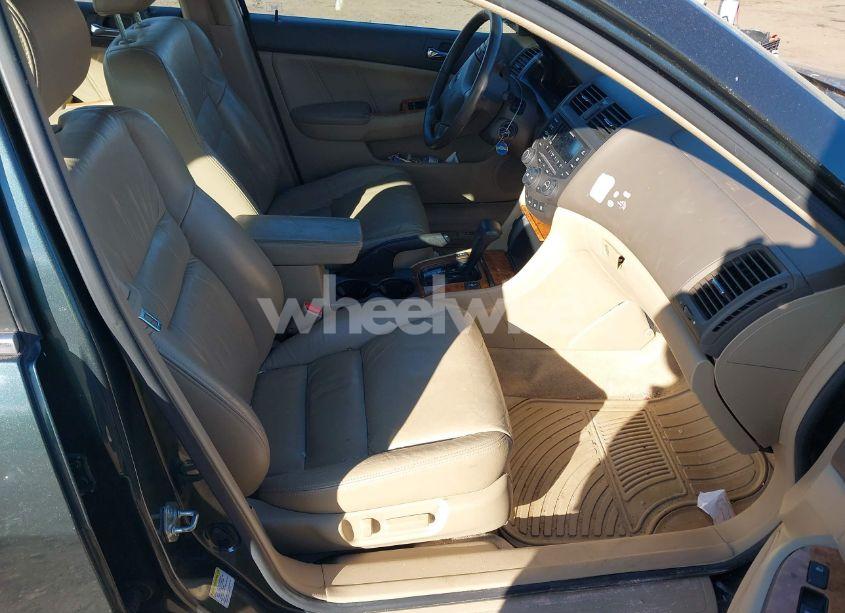 Photo 5 of 2004 Honda Accord 3.0 EX (VIN 1HGCM66524A061830)