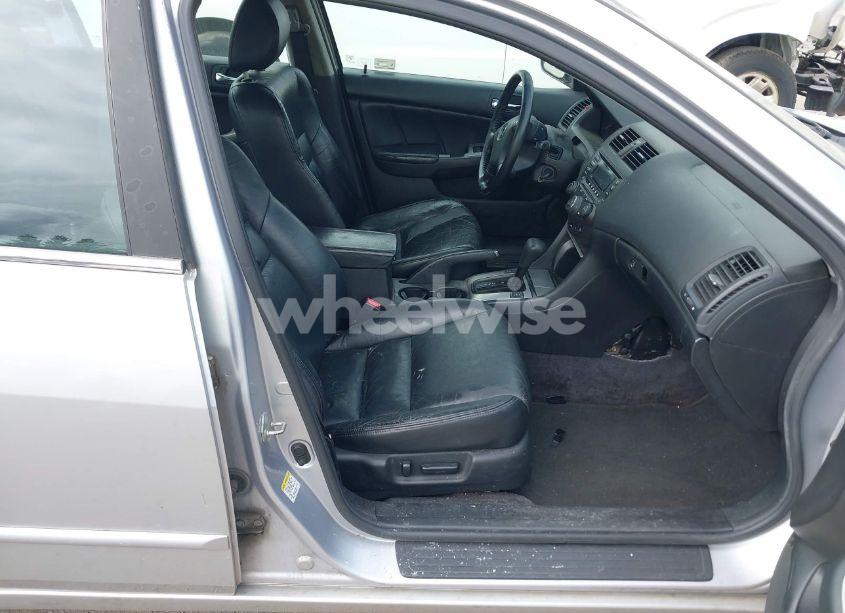 Photo 5 of 2004 Honda Accord 3.0 EX (VIN 1HGCM66524A073430)