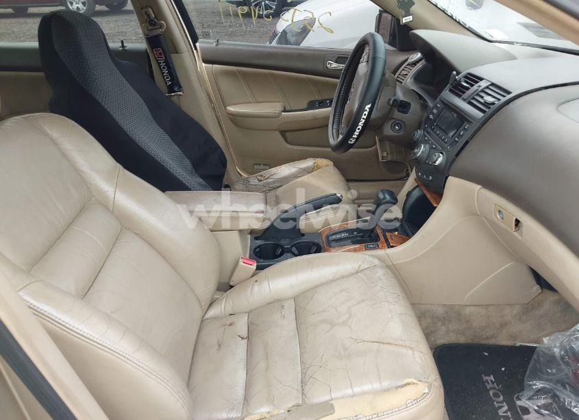 Photo 5 of 2005 Honda Accord 3.0 EX (VIN 1HGCM66525A018851)