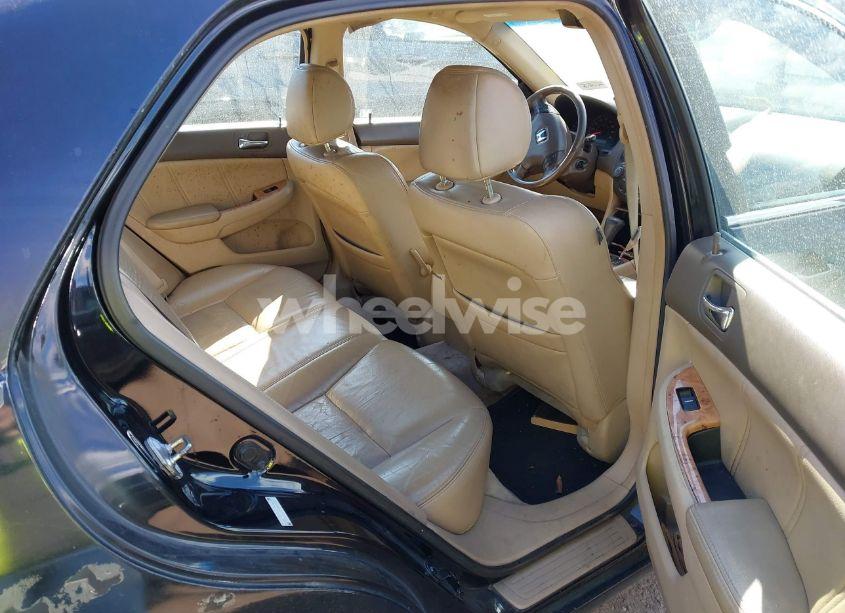 Photo 8 of 2005 Honda Accord 3.0 EX (VIN 1HGCM66525A033057)