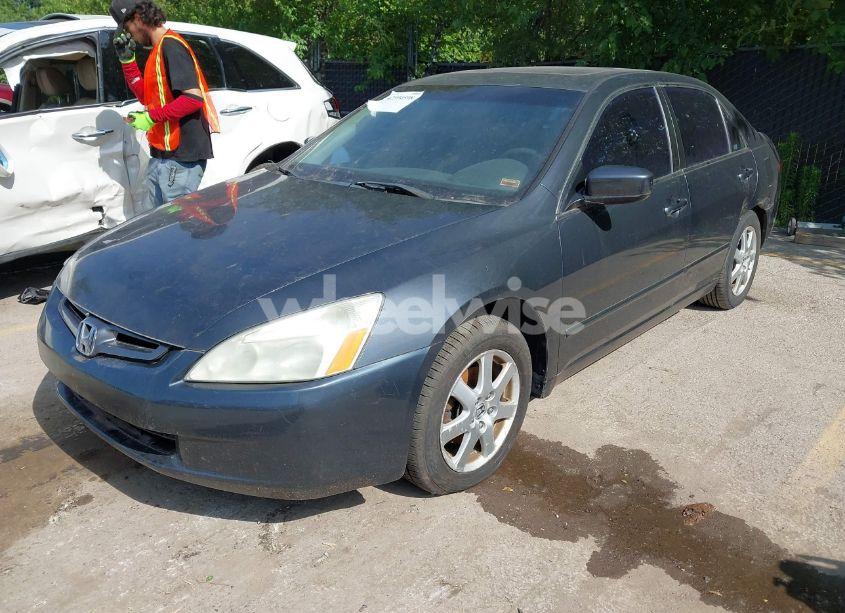 Photo 2 of 2005 Honda Accord 3.0 EX (VIN 1HGCM66525A038212)