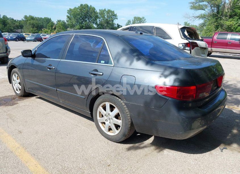Photo 3 of 2005 Honda Accord 3.0 EX (VIN 1HGCM66525A038212)