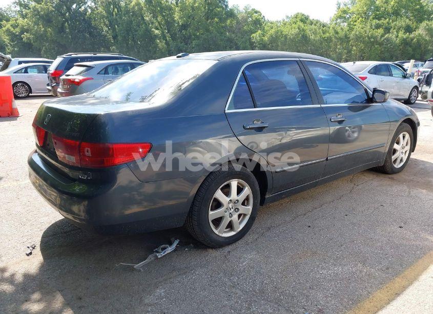 Photo 4 of 2005 Honda Accord 3.0 EX (VIN 1HGCM66525A038212)