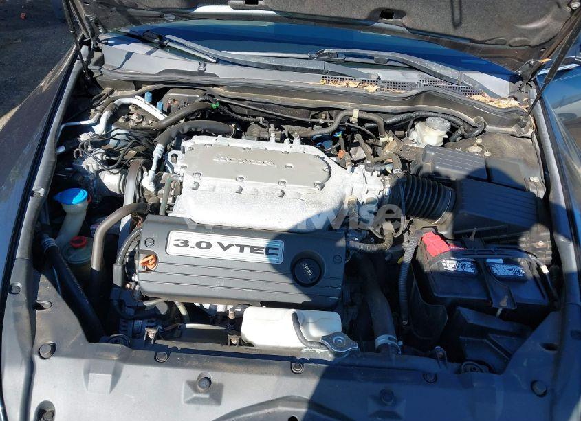 Photo 10 of 2005 Honda Accord 3.0 EX (VIN 1HGCM66525A040428)