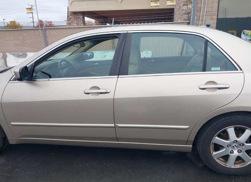 Photo 15 of 2005 Honda Accord 3.0 EX (VIN 1HGCM66525A041305)