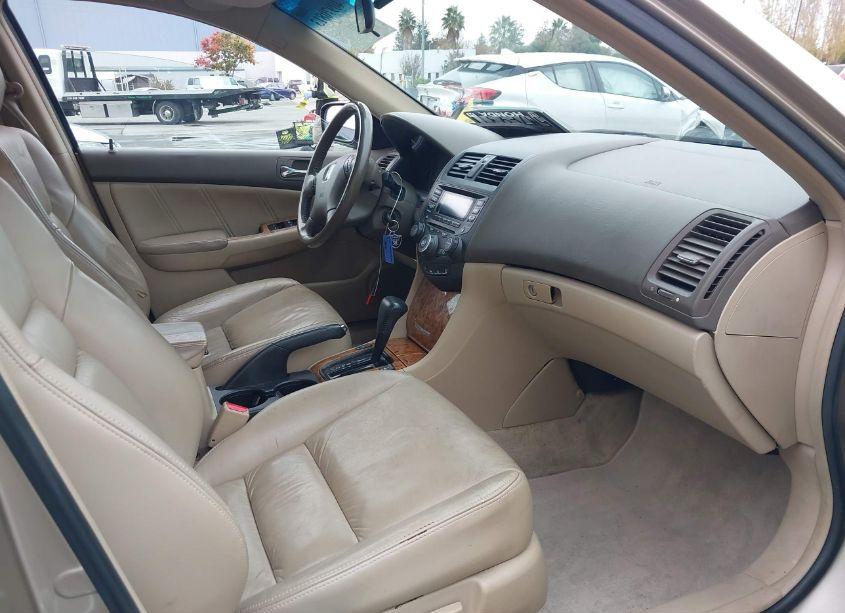 Photo 5 of 2005 Honda Accord 3.0 EX (VIN 1HGCM66525A041305)