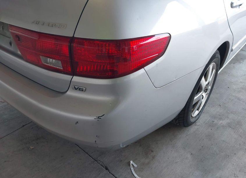 Photo 13 of 2005 Honda Accord 3.0 EX (VIN 1HGCM66525A070741)