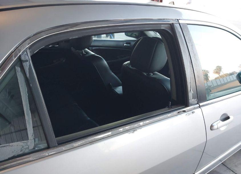 Photo 14 of 2005 Honda Accord 3.0 EX (VIN 1HGCM66525A070741)