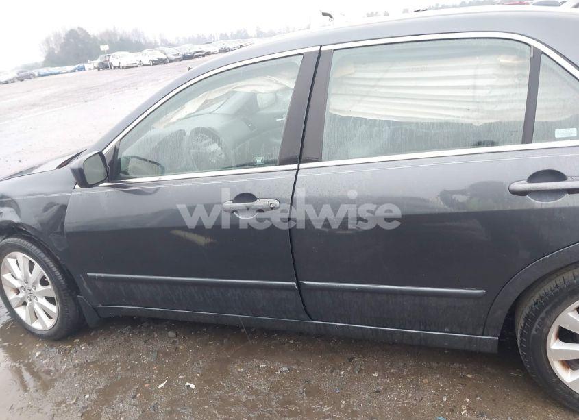 Photo 14 of 2007 Honda Accord 3.0 EX (VIN 1HGCM66527A011403)