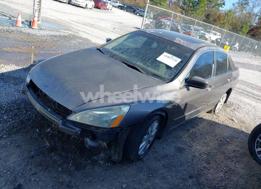 Photo 2 of 2007 Honda Accord 3.0 EX (VIN 1HGCM66527A012535)