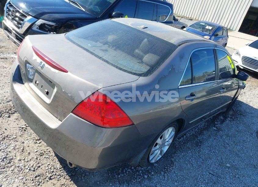 Photo 4 of 2007 Honda Accord 3.0 EX (VIN 1HGCM66527A012535)