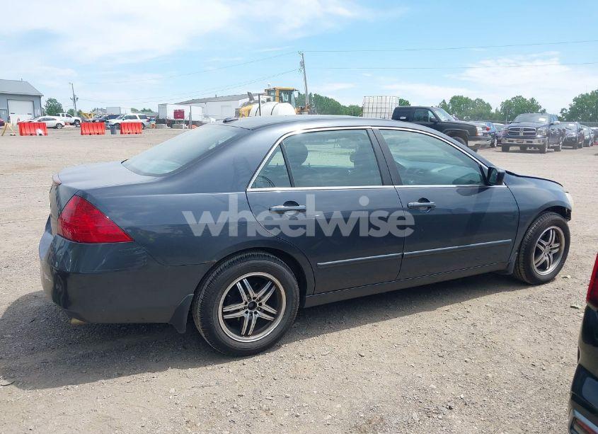 Photo 13 of 2007 Honda Accord 3.0 EX (VIN 1HGCM66527A014608)
