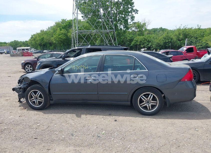 Photo 14 of 2007 Honda Accord 3.0 EX (VIN 1HGCM66527A014608)