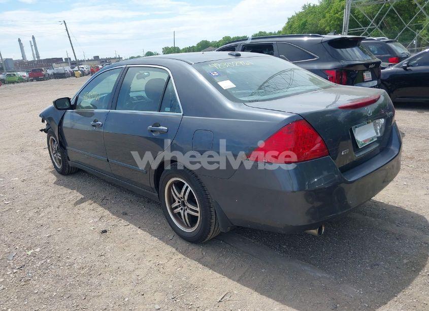 Photo 3 of 2007 Honda Accord 3.0 EX (VIN 1HGCM66527A014608)