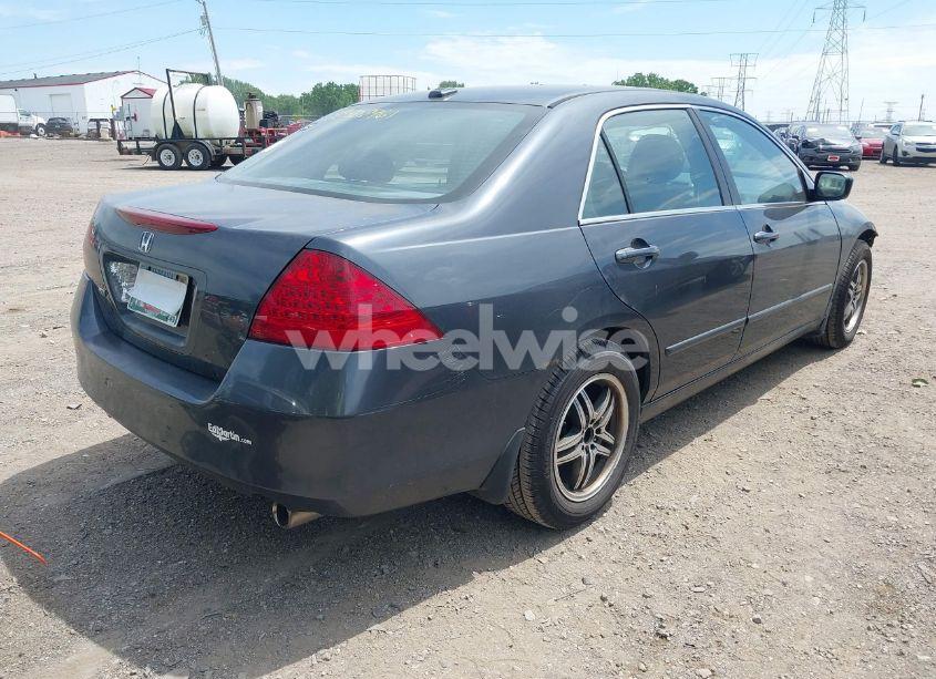 Photo 4 of 2007 Honda Accord 3.0 EX (VIN 1HGCM66527A014608)