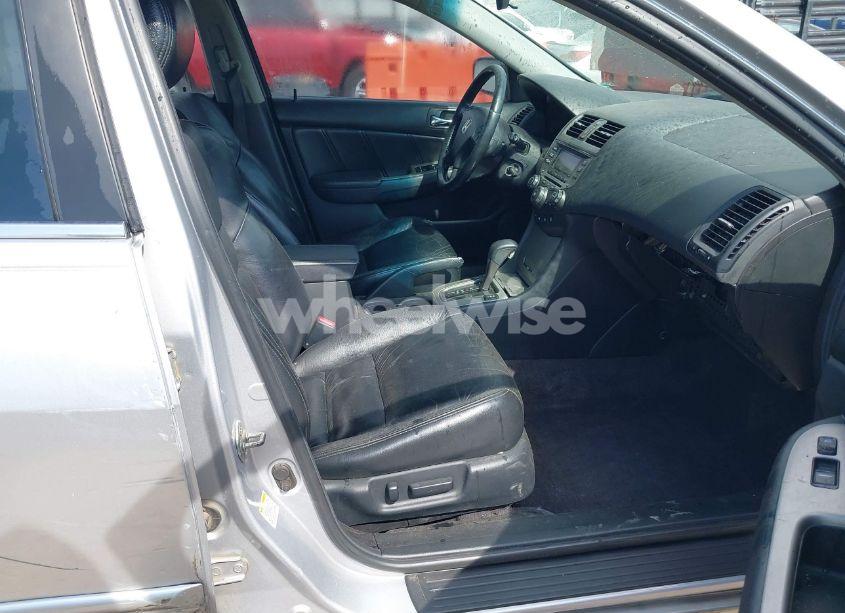 Photo 5 of 2007 Honda Accord 3.0 EX (VIN 1HGCM66527A028279)