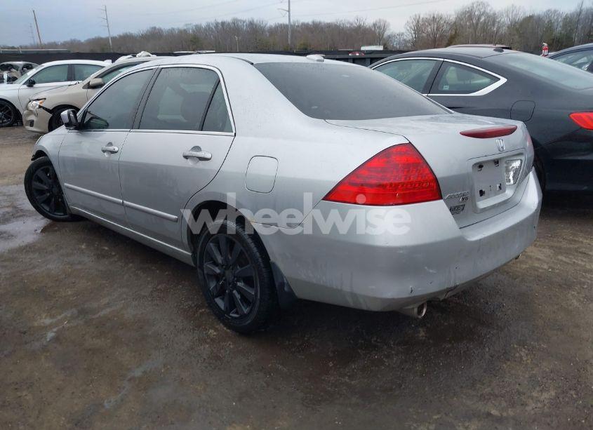 Photo 3 of 2007 Honda Accord 3.0 EX (VIN 1HGCM66527A051870)