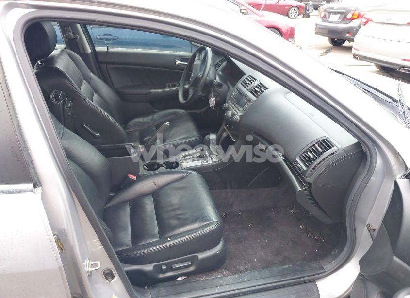 Photo 5 of 2007 Honda Accord 3.0 EX (VIN 1HGCM66527A051870)