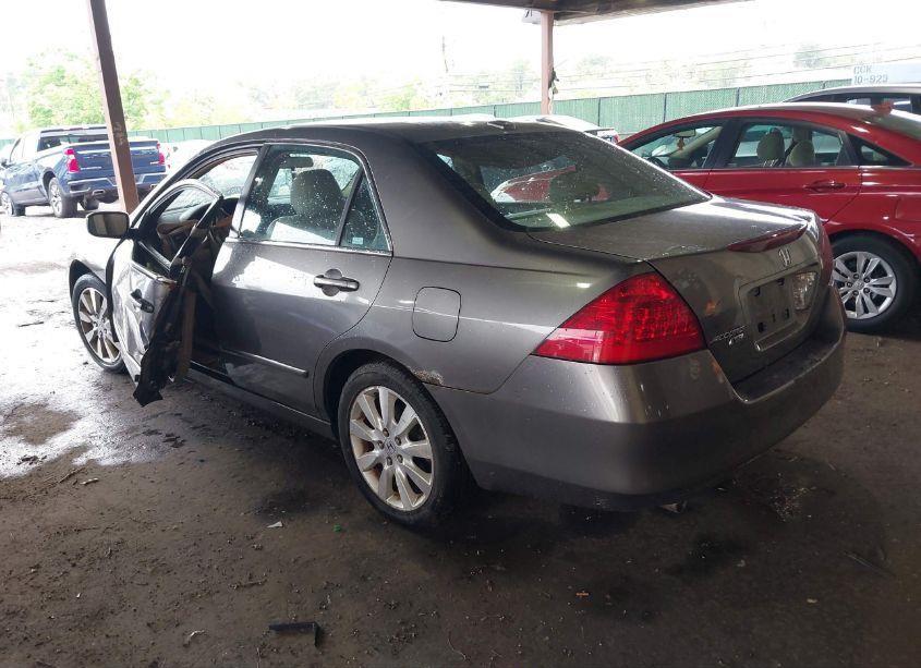 Photo 3 of 2007 Honda Accord 3.0 EX (VIN 1HGCM66527A077207)