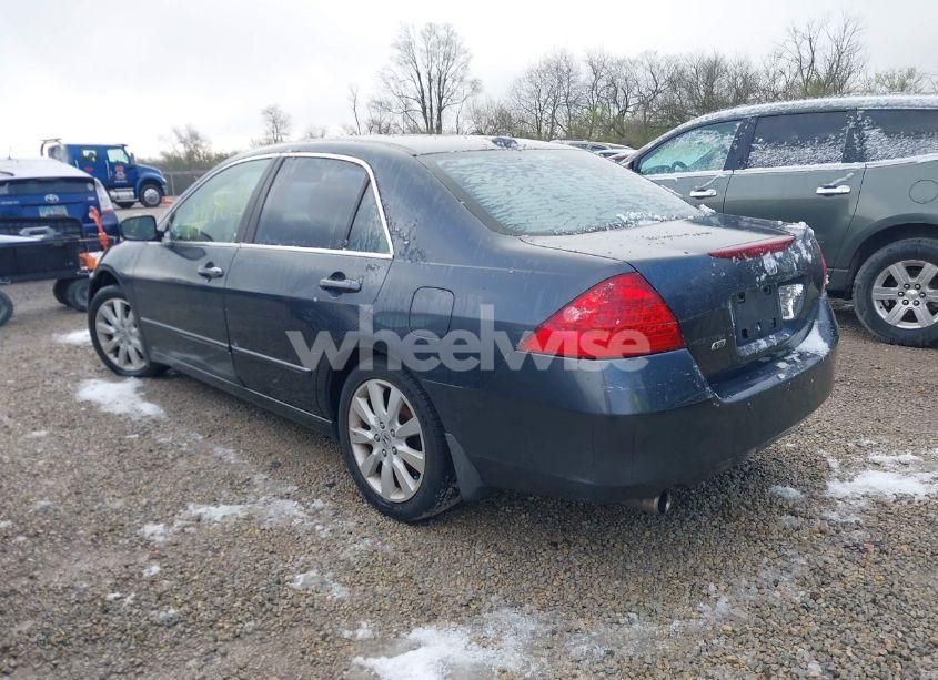 Photo 3 of 2007 Honda Accord 3.0 EX (VIN 1HGCM66527A088398)