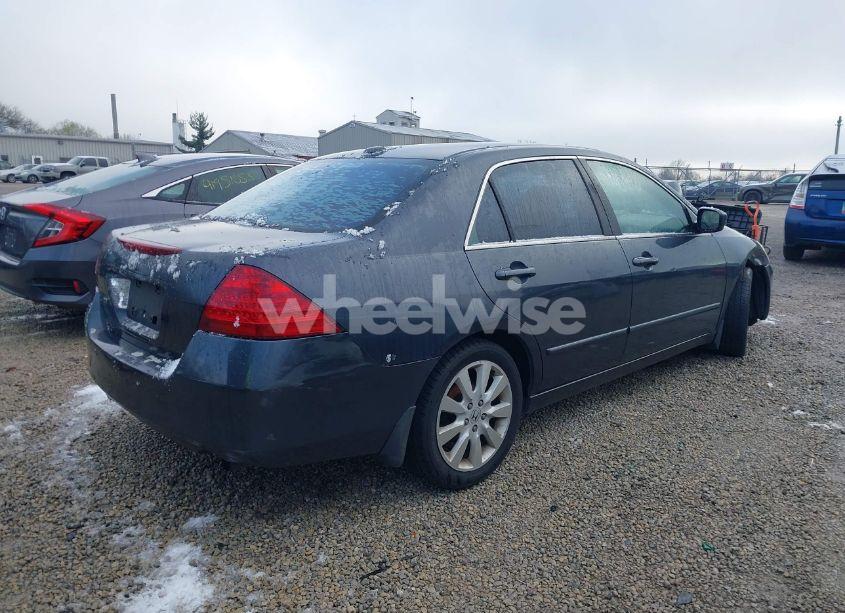 Photo 4 of 2007 Honda Accord 3.0 EX (VIN 1HGCM66527A088398)