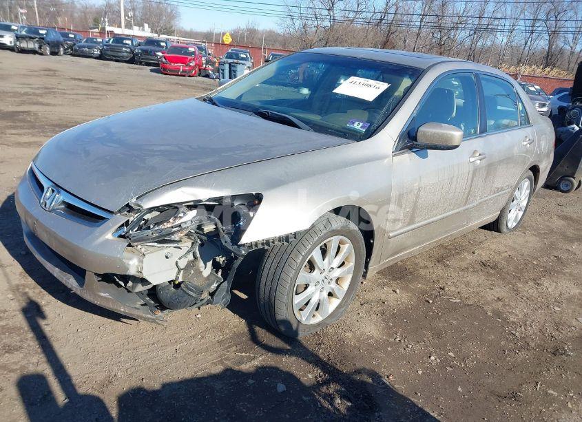 Photo 2 of 2007 Honda Accord 3.0 EX (VIN 1HGCM66527A089311)