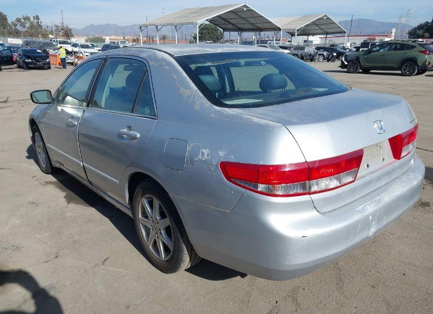 Photo 3 of 2003 Honda Accord 3.0 EX (VIN 1HGCM66533A003420)