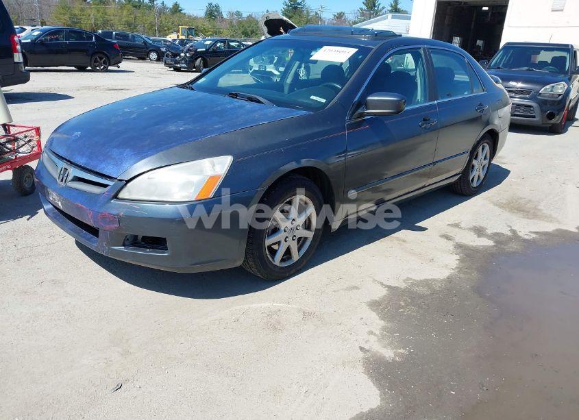 Photo 2 of 2003 Honda Accord 3.0 EX (VIN 1HGCM66533A031914)