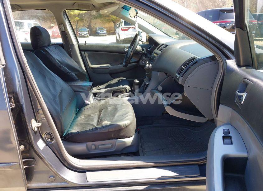 Photo 5 of 2003 Honda Accord 3.0 EX (VIN 1HGCM66533A031914)