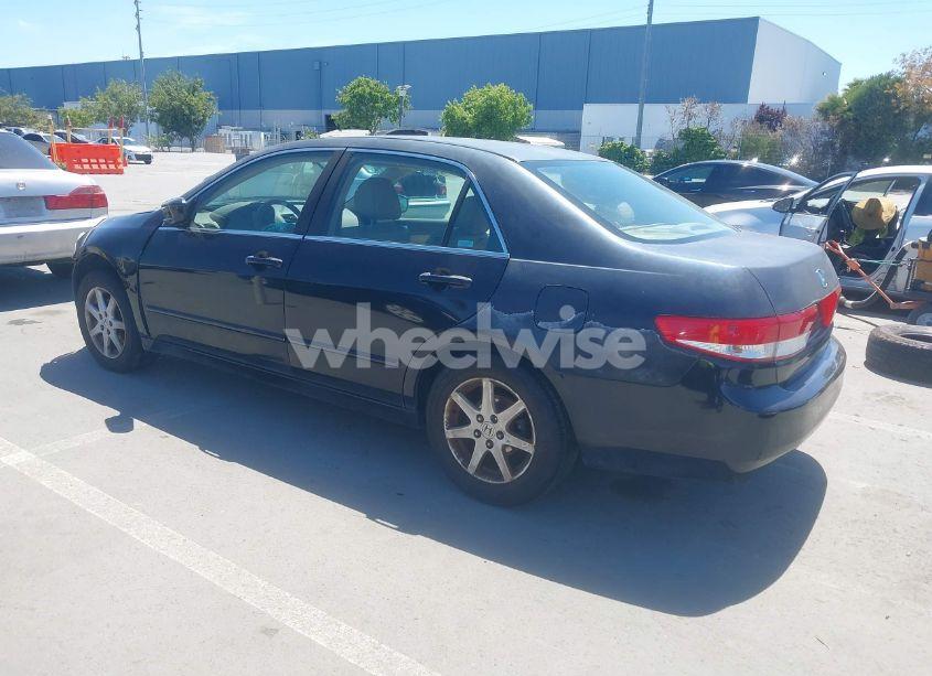 Photo 3 of 2003 Honda Accord 3.0 EX (VIN 1HGCM66533A035106)