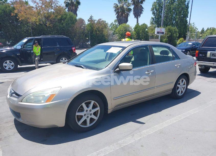 Photo 2 of 2003 Honda Accord 3.0 EX (VIN 1HGCM66533A038703)