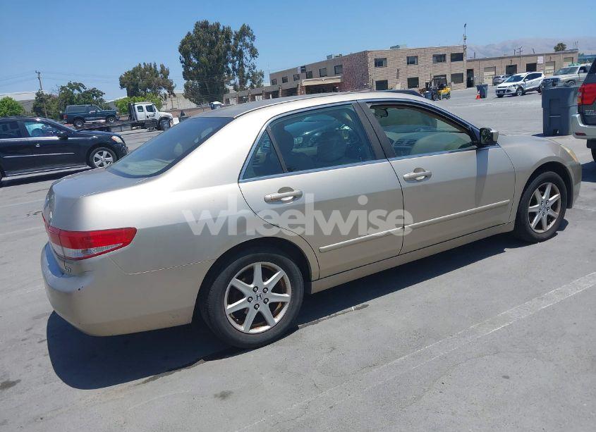 Photo 4 of 2003 Honda Accord 3.0 EX (VIN 1HGCM66533A038703)